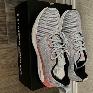 Under Armour revenant shoes